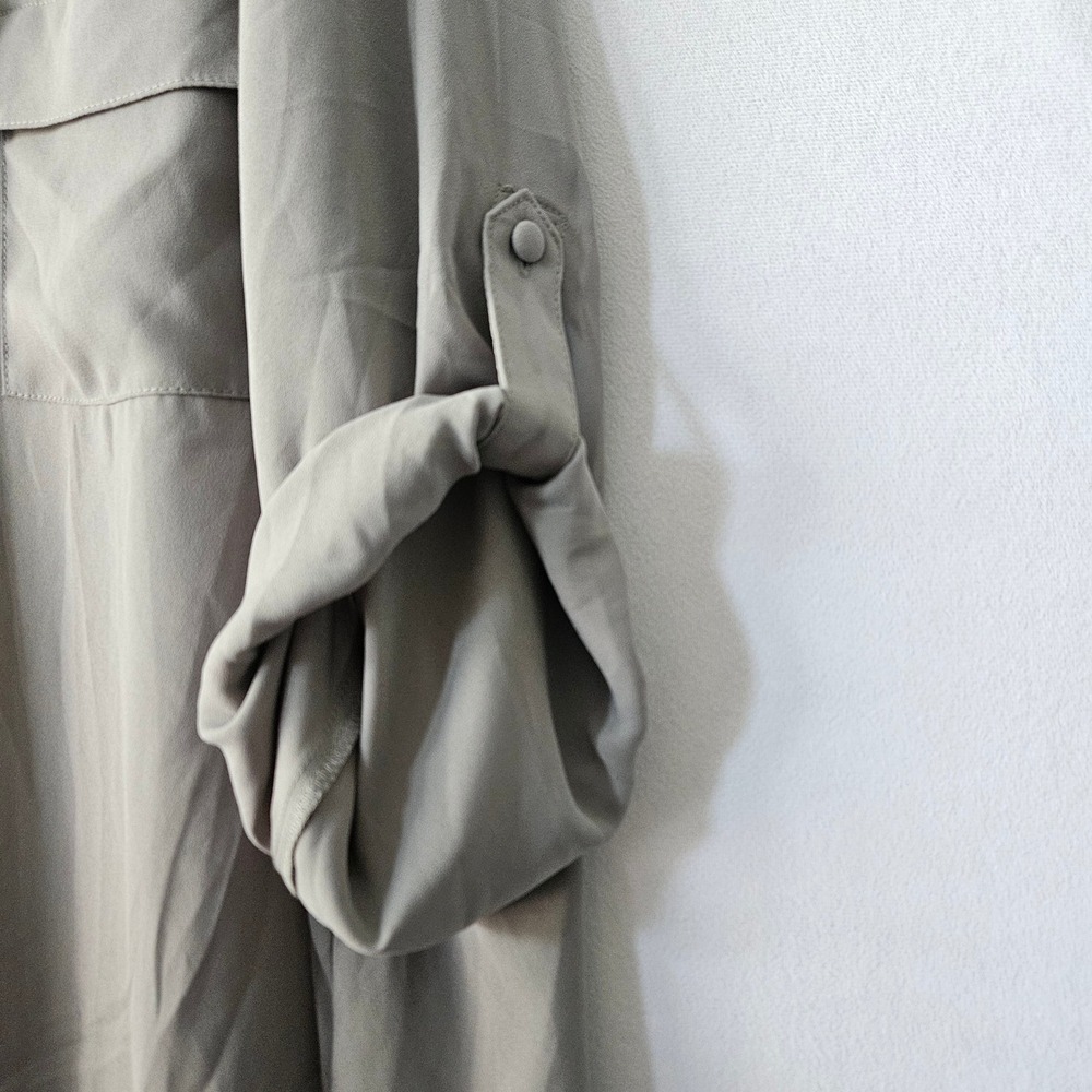 Torrid Harper Blouse Womens 3 Grey NWOT Pockets Professional Office Minimalist - Picture 9 of 11